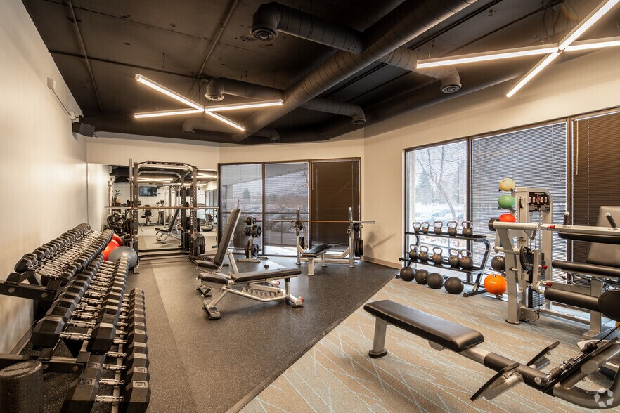 More Photos Of 7300 Metro Blvd, Edina Office For Lease