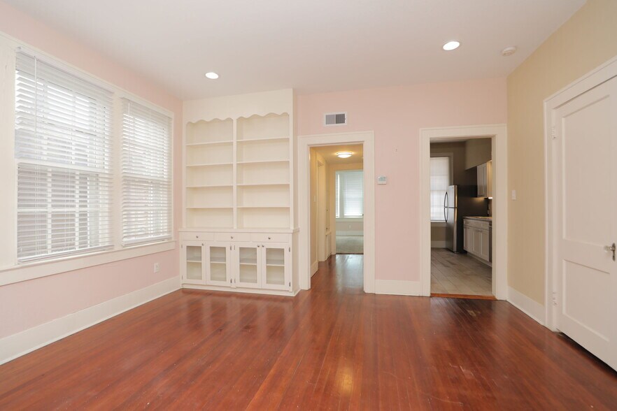 More Photos Of 717 Broadway St, Galveston Apartments For Sale