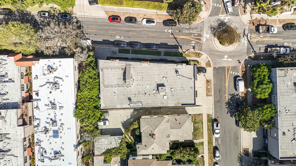 More Photos Of 1677 Westholme Ave, Los Angeles Apartments For Sale