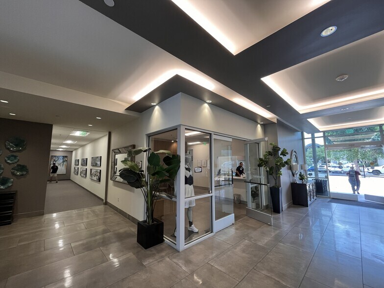 More Photos Of 2425 S Stearman Dr, Chandler Office For Lease