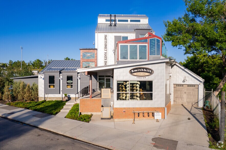 More Photos Of 1015 11 St SE, Calgary Storefront Retail Office For Sale