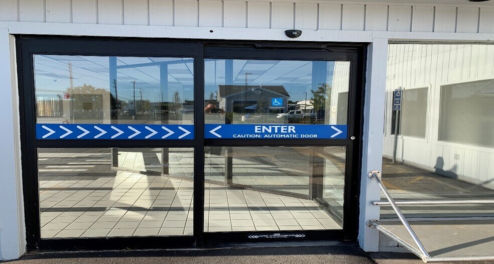 More Photos Of 2329 Post Rd, Warwick Auto Repair For Sale