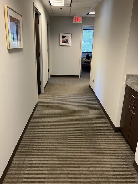 More Photos Of 3200 Tower Oaks Blvd, Rockville Medical For Sale
