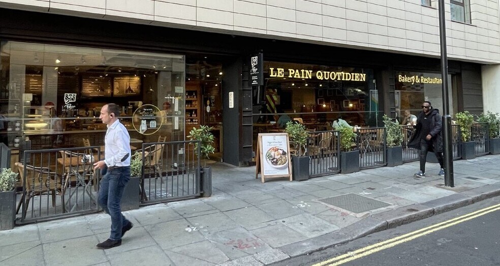 More Photos Of 129 Wilton Rd, London Office For Lease