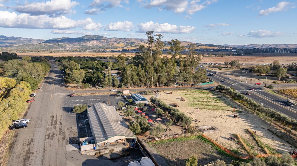 More Photos Of 3106 Golden Gate Dr, Napa Flex For Sale