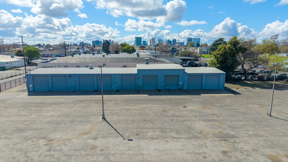 Primary Photo Of 1441 Richards Blvd, Sacramento Service For Lease