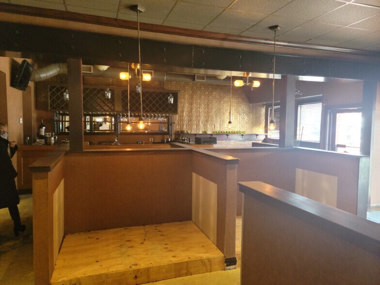 More Photos Of 411 N Salina St, Syracuse Specialty For Sale