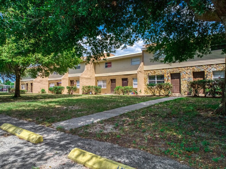 More Photos Of 1000 S Lake Anoka Blvd, Avon Park Multifamily For Sale