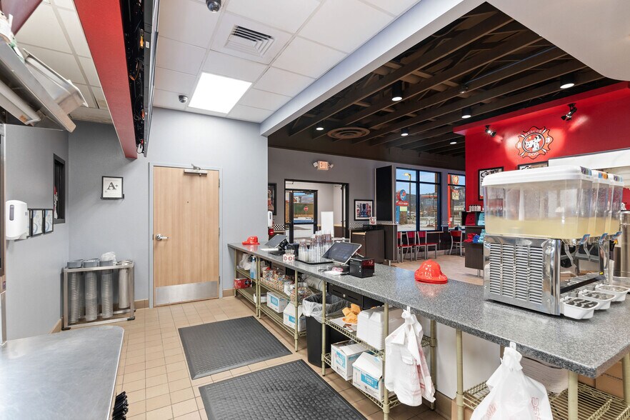 More Photos Of 205 18th St, Kalispell Fast Food For Sale