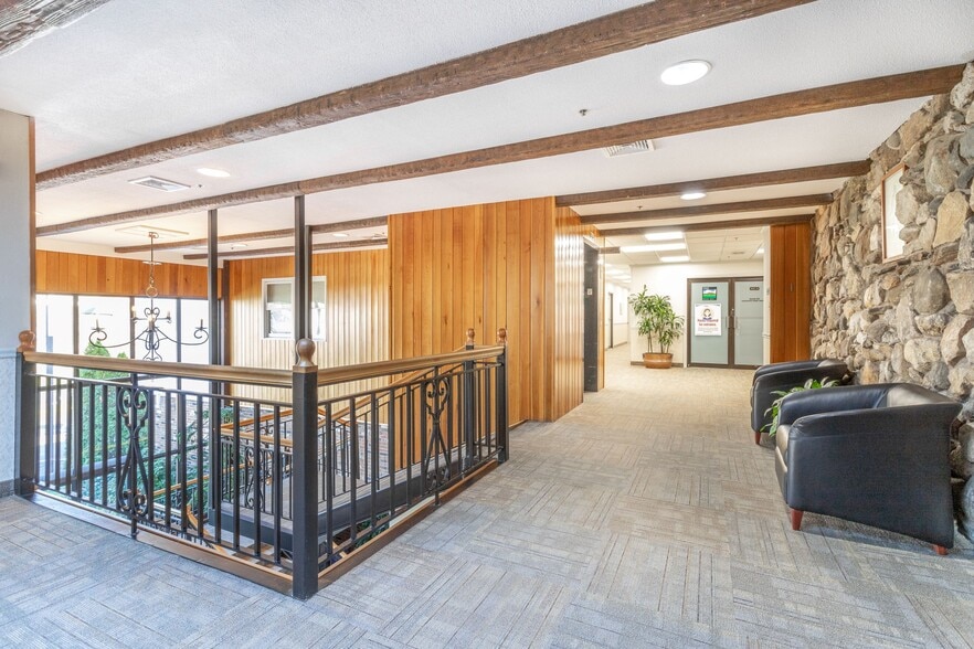 More Photos Of 225-243 King St, Northampton Unknown For Lease