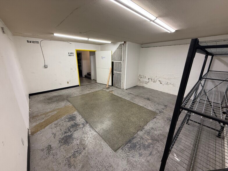More Photos Of 3113 Market St, San Diego Office Residential For Lease
