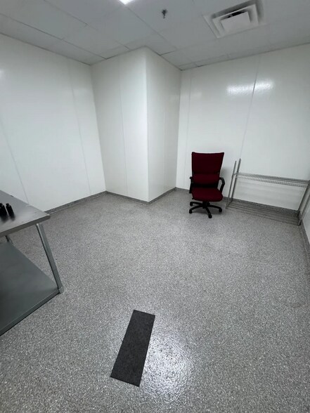 More Photos Of 3105 E Reno Ave, Oklahoma City Warehouse For Lease