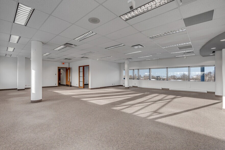 More Photos Of 6500 Boul Guillaume-Couture, Lévis Office For Lease