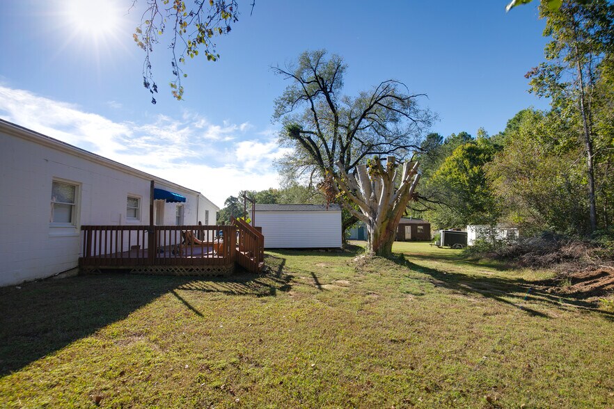 More Photos Of 10211 Chamberlayne Rd, Mechanicsville Freestanding For Sale