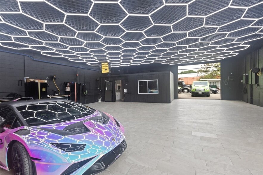 More Photos Of 106 River St, Dedham Auto Repair For Sale