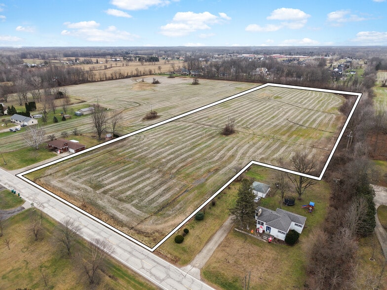More Photos Of 32375 West Road, New Boston Land For Sale