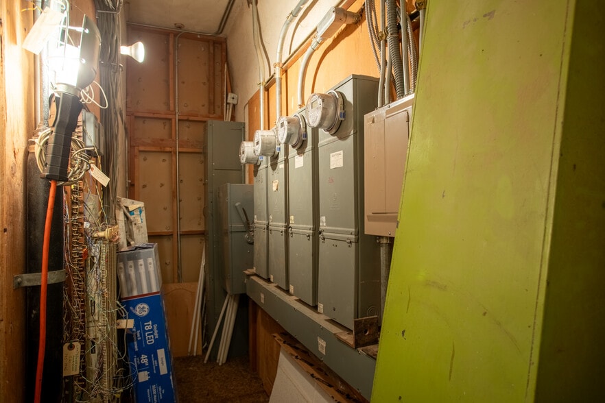 More Photos Of 310-312 1st St, Marysville Office Residential For Lease