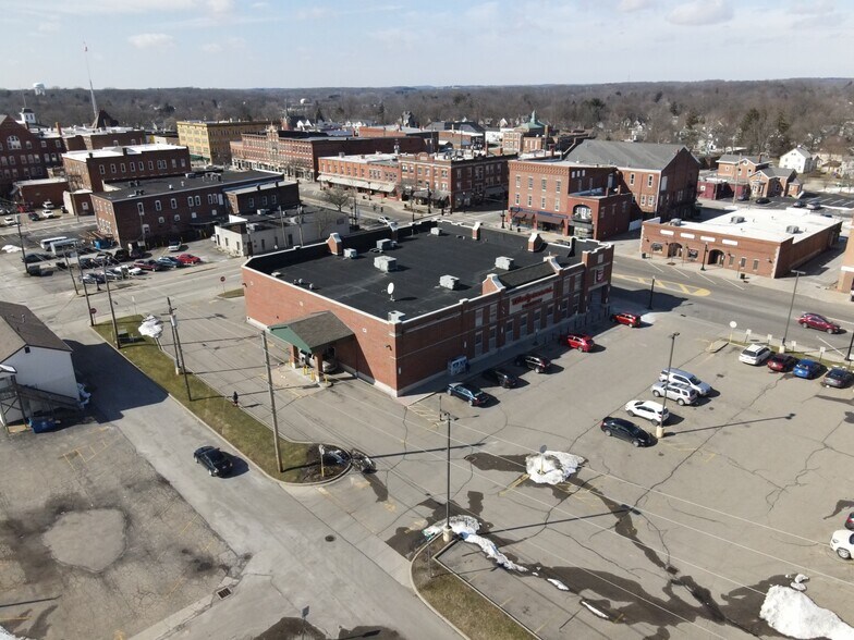 More Photos Of 144 E Main St, Ravenna General Retail For Sale