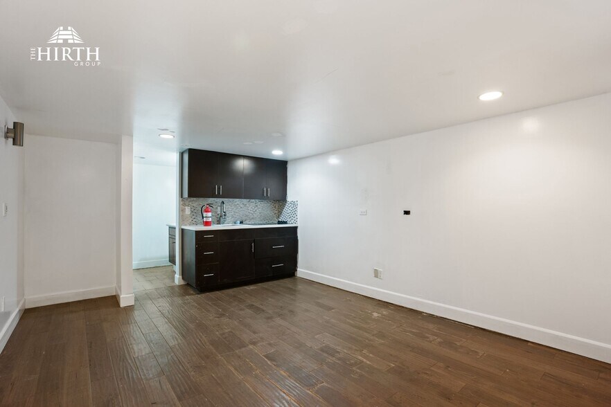 More Photos Of 1206 E Slauson Ave, Los Angeles Warehouse For Sale