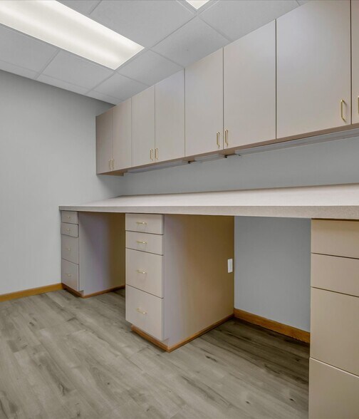 More Photos Of 12525 E 9 Mile Rd, Warren Warehouse For Sale