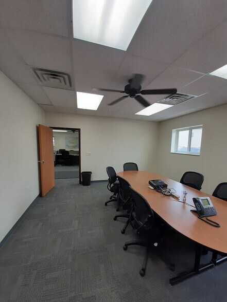 More Photos Of 5644 Tec Dr, Avon Light Distribution For Lease