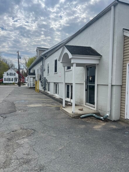 More Photos Of 71 Pleasant St, Leominster Medical For Lease