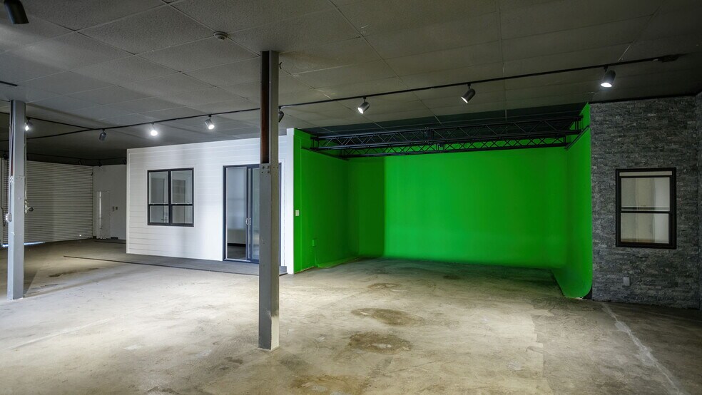 More Photos Of 1520-1528 N Sierra Vista Ave, Fresno Industrial For Sale