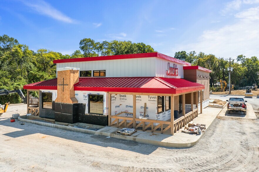 More Photos Of 1412 Jerry Clower Blvd, Yazoo City General Retail For Sale