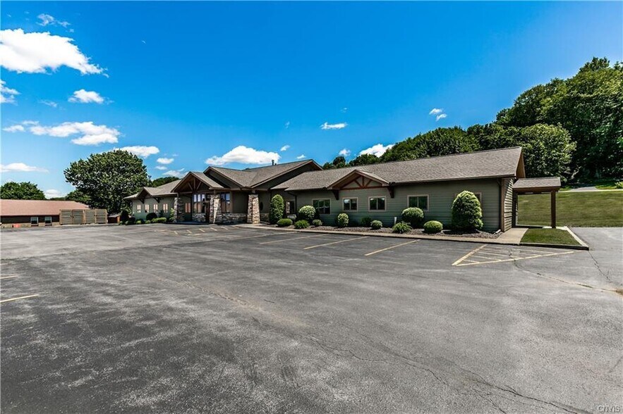 More Photos Of 4488 Onondaga Blvd, Syracuse Office For Sale