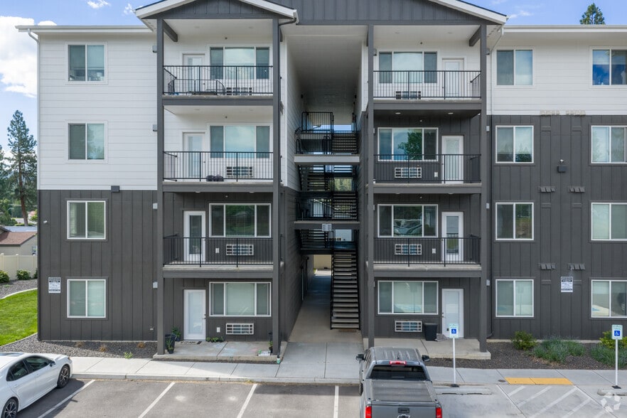 More Photos Of 3905 S Dishman Mica Rd, Spokane Valley Apartments For Sale