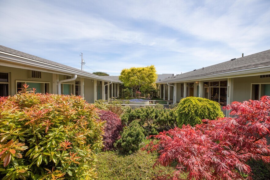More Photos Of 1860 Virginia Ave, North Bend Medical For Lease