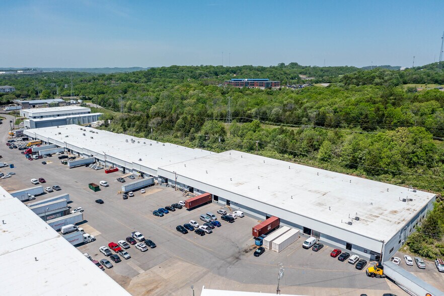 More Photos Of 3310-3422 Ambrose Ave, Nashville Unknown For Lease