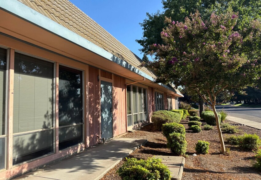 More Photos Of 1257 Halyard Dr, West Sacramento Office For Lease