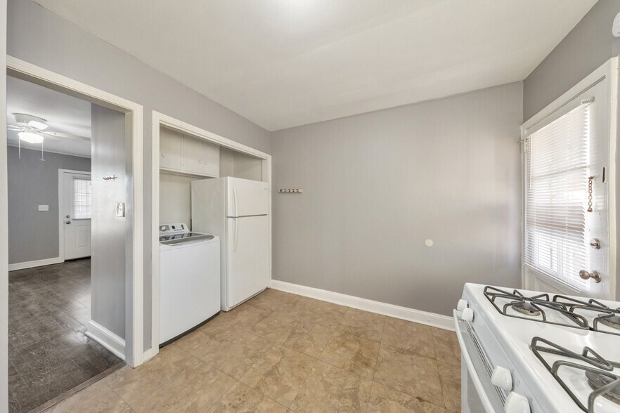 More Photos Of 610 Armstrong St SE, Marietta Multifamily For Sale