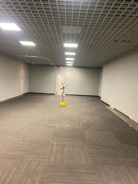 More Photos Of 2104 Pacific Coast Hwy, Lomita Unknown For Lease