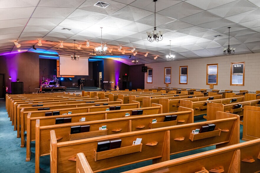 More Photos Of 4445 Wilmington Pike, Dayton Religious Facility For Sale
