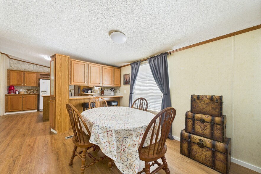 More Photos Of 141 County Road 851, Elizabeth Hotel For Sale