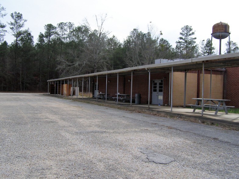 More Photos Of 2580 Highway 46, Heflin Warehouse For Lease