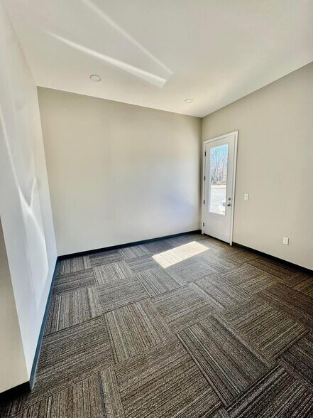 More Photos Of 6182 Highway 198 E, Lucedale Office For Lease