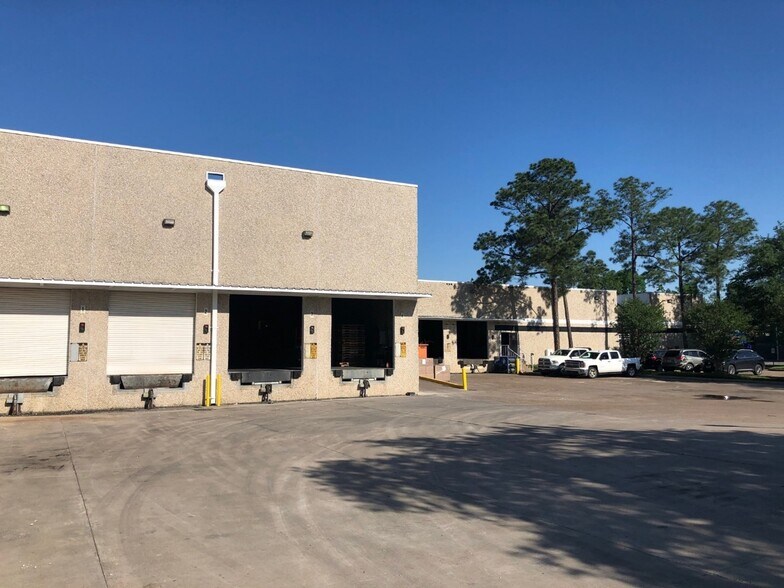 More Photos Of 6960 Ardmore St, Houston Warehouse For Sale