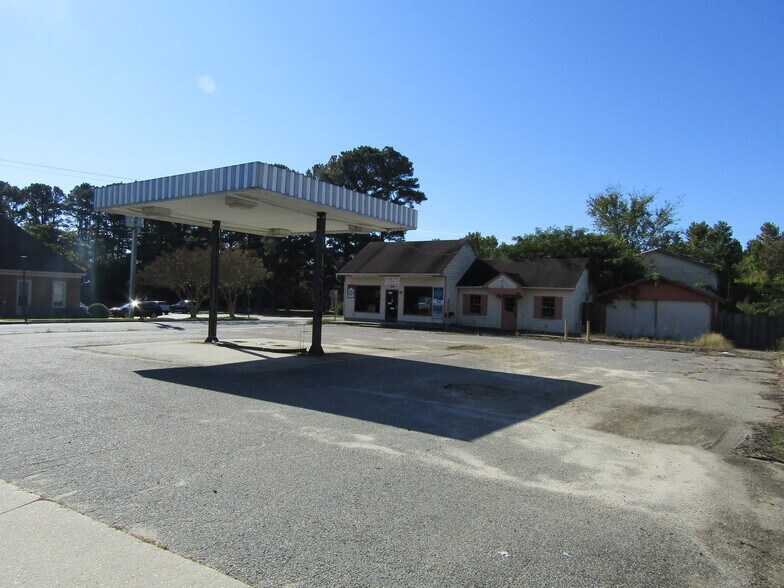 More Photos Of 150 Colonial Trl E, Surry Convenience Store For Sale