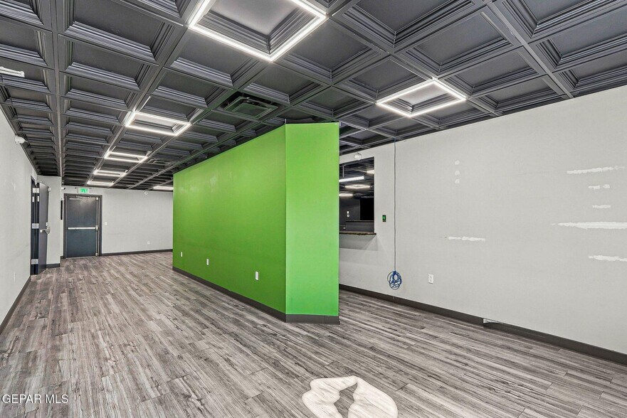 More Photos Of , Sunland Park Flex For Sale