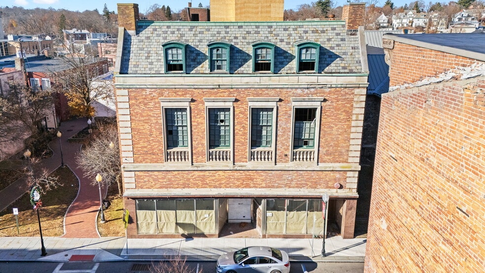 More Photos Of 48-54 North St, Middletown Apartments For Lease