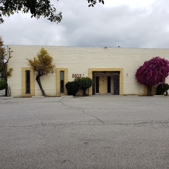 Primary Photo Of 8803 Shirley Ave, Northridge Warehouse For Lease
