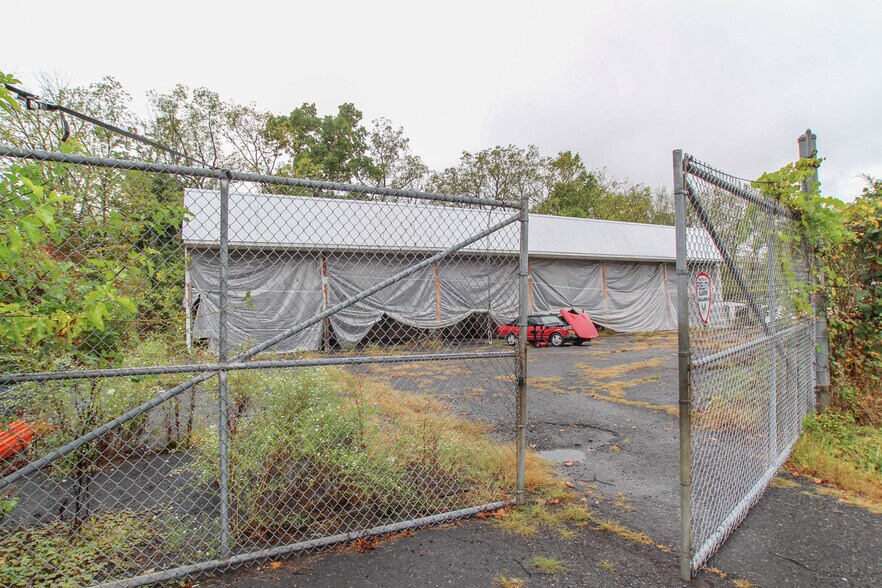 Primary Photo Of 313 Big Rd, Zieglerville Flex For Sale