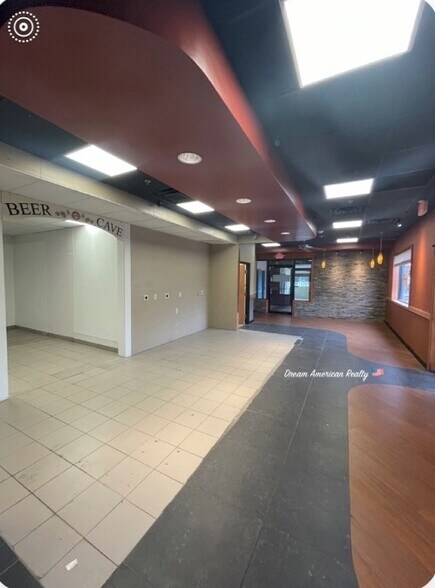 More Photos Of 112-114 Main St, Pepperell Storefront For Lease