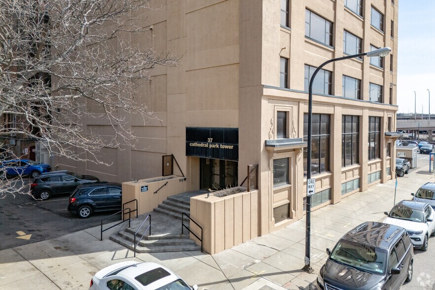 More Photos Of 37 Franklin St, Buffalo Office For Sale