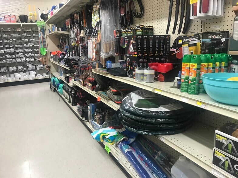 More Photos Of 25817 State Hwy 64, Pittsburg Supermarket For Sale