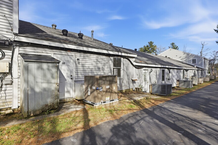 More Photos Of 270 Littleton Rd, Westford Office For Lease