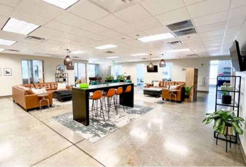 More Photos Of 2045 S Vineyard, Mesa Medical For Sale